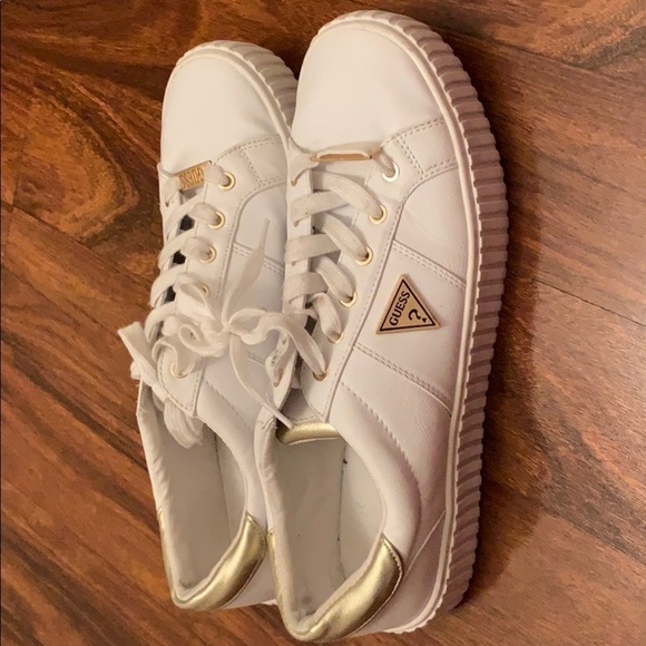 𝅺guess white shoes size 12 medium - Picture 7 of 8
